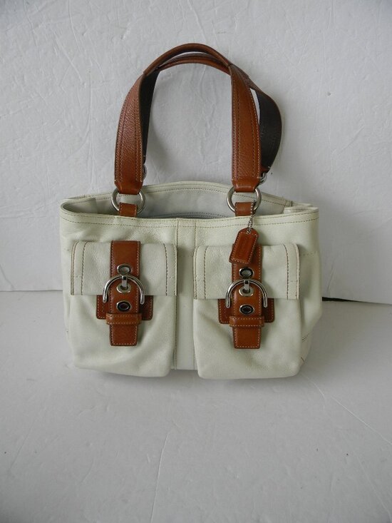 Coach Handbags - COACH Soho White&Tan Leather Buckle DOUBLE POCKET Bag F08A09 Y2K